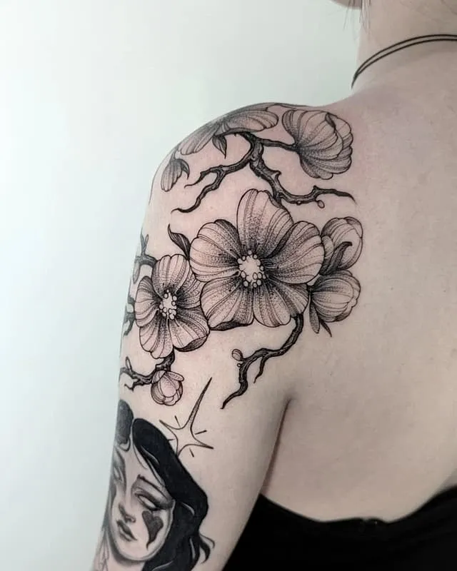 Tattoo by Joel Thongbai, 2 of 50, photo 4 of 5